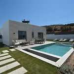 Kaura Villalari Villa